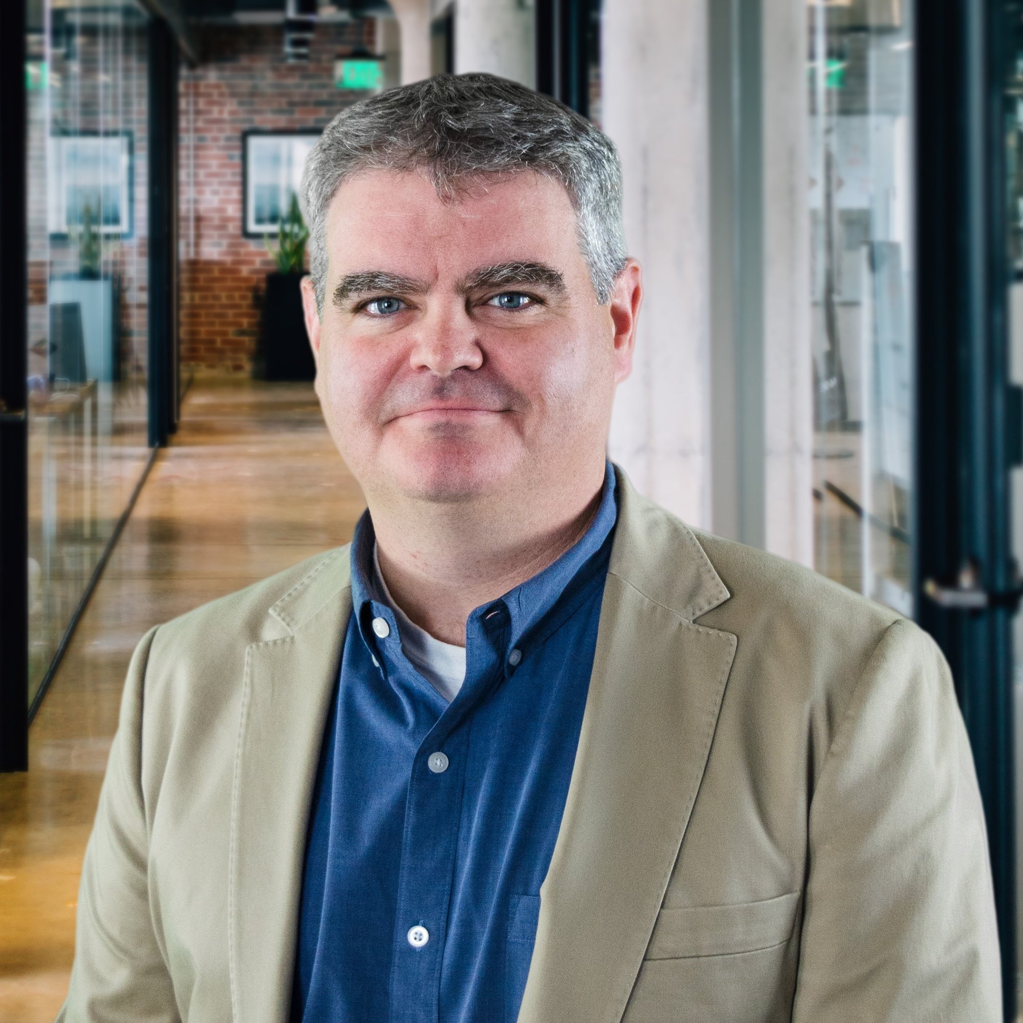 Headshot - CrahenB - Hallway background - square